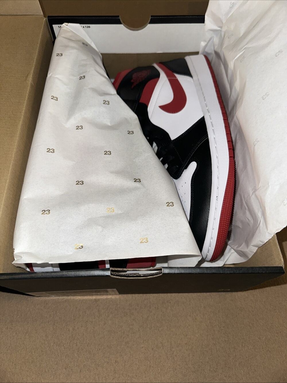 Air Jordan mens size 11 retro 1 Mid Black Gym Red